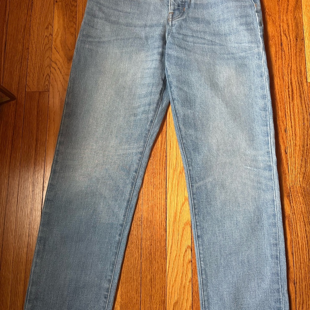 Madewell women’s Classic Light Blue Straight Jeans